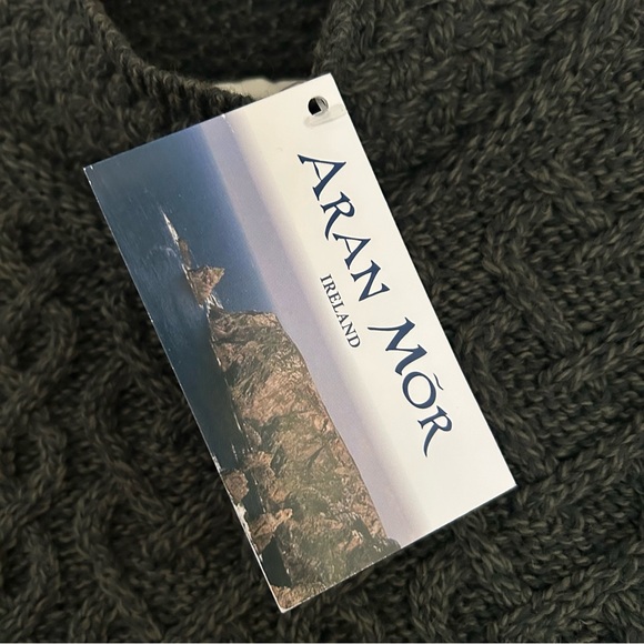 NEW! Aran Mor Soft Wool Chunky Cable Knit Funnel Neck Sweater Size Medium - Picture 11 of 14